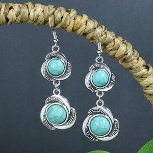VINTAGE  STYLE EARRINGS BLUE TURQUOISE METAL NEW